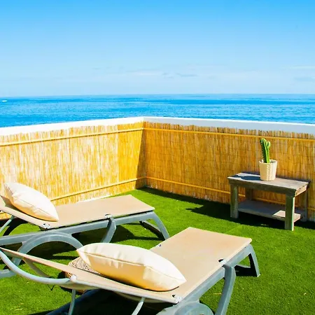 Arena Y El Mar Famara