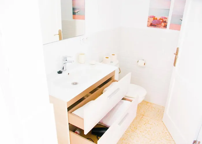 Arena Y El Mar * Famara